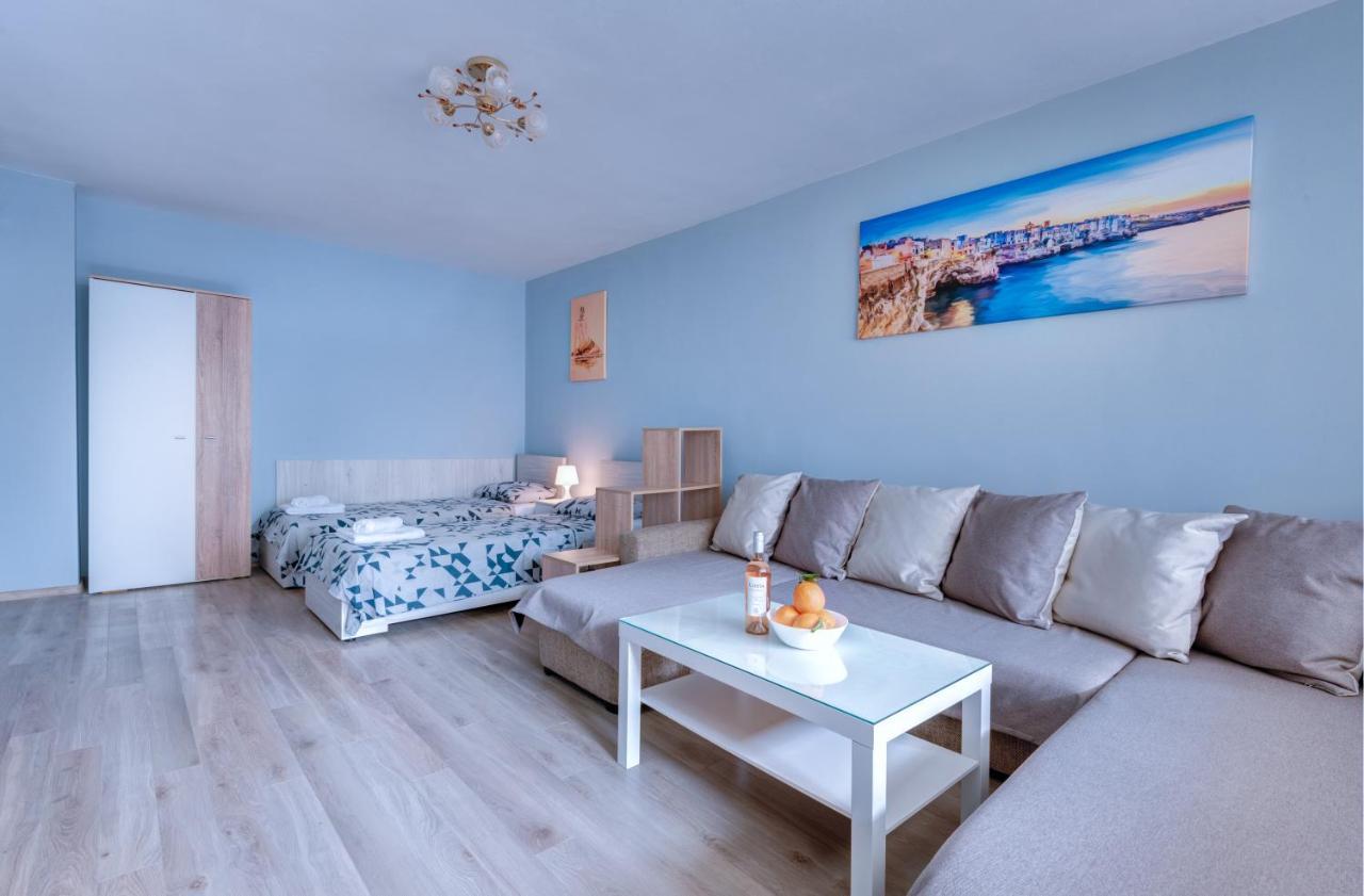 Daisy - 3 Room And Kitchen Apartment In Lazur ブルガス エクステリア 写真