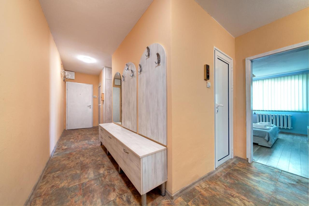 Daisy - 3 Room And Kitchen Apartment In Lazur ブルガス エクステリア 写真