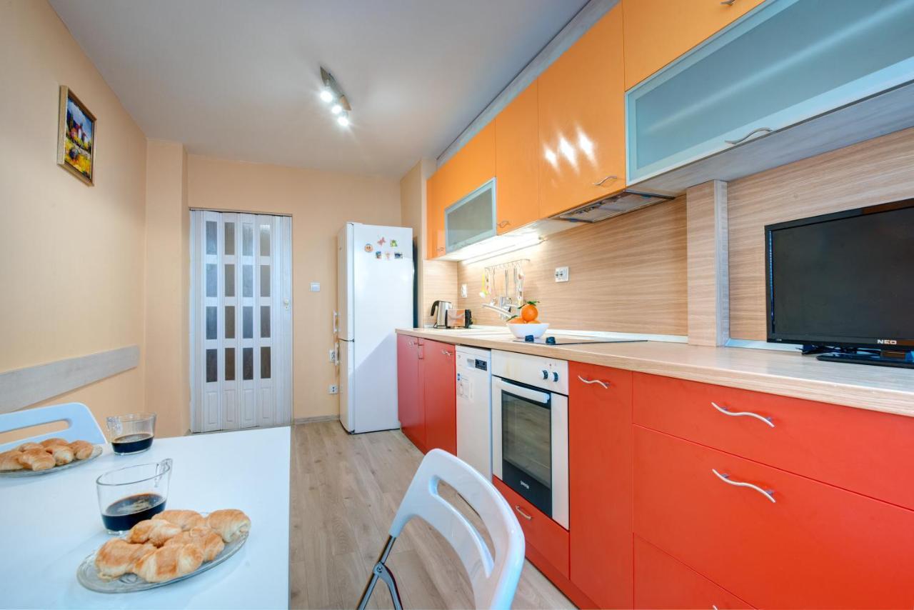 Daisy - 3 Room And Kitchen Apartment In Lazur ブルガス エクステリア 写真